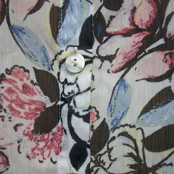 About A Girl Sheer Floral Blouse Sz S - Picture 4 of 6